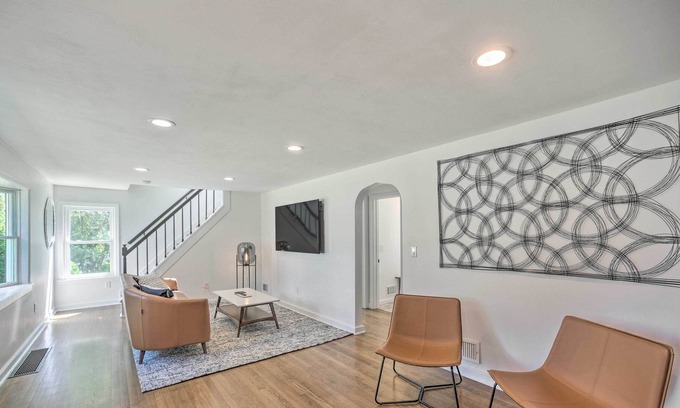 Whitesboro Casa | Artsy Upstate Getaway w/ Huge Private Yard!
