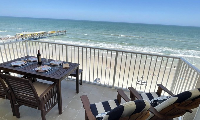 Ocean View Halifax Estates Condominio | Aruba 803 -Brand new in 2021 - 3 BR Direct Oceanfront Condo - Fantastic Balcony