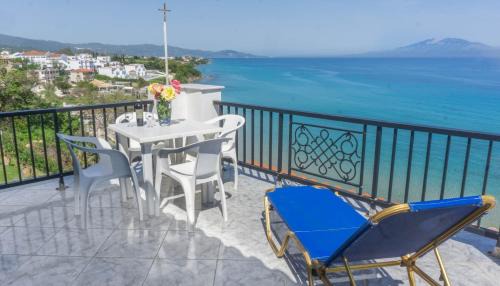 Neromilos Apartamento | Arvanitakis Studios