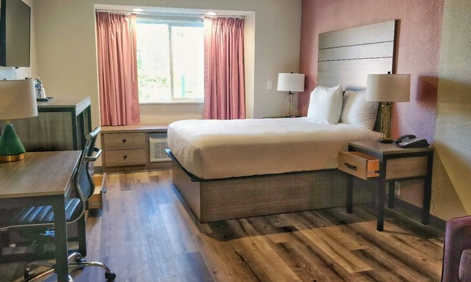 Irving Hotel | Arya Inn & Suites
