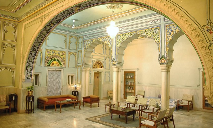 Pink City Hotel | Arya Niwas
