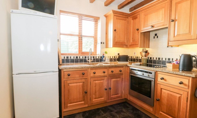 Holywell Cabaña | Ash Farm Cottage