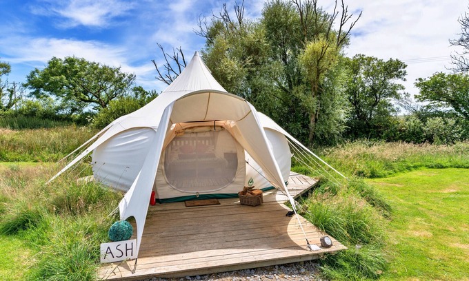 Ilfracombe Chalet De Esquí | Ash Lotus Belle Tent