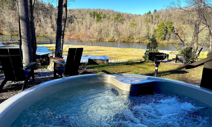 Arden Cabina | Asheville River Cabins