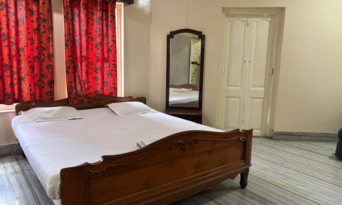 Kolkata Casa | ASHIRBAD GUEST HOUSE