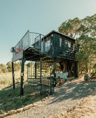 Nogal Casa | Ashley's Treehouse At El Mistico Ranch