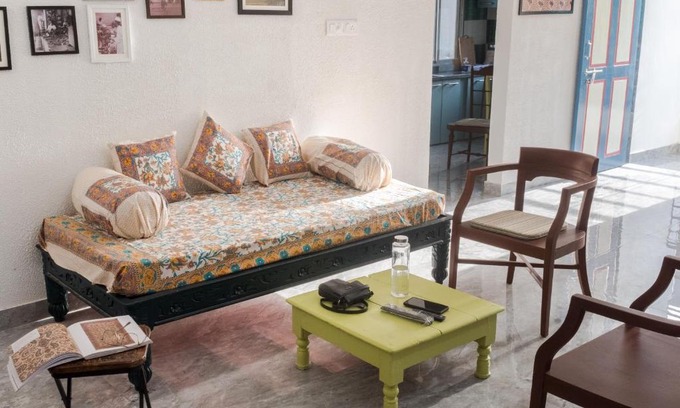 LB Nagar Apartamento | Ashray - Vintage Homes