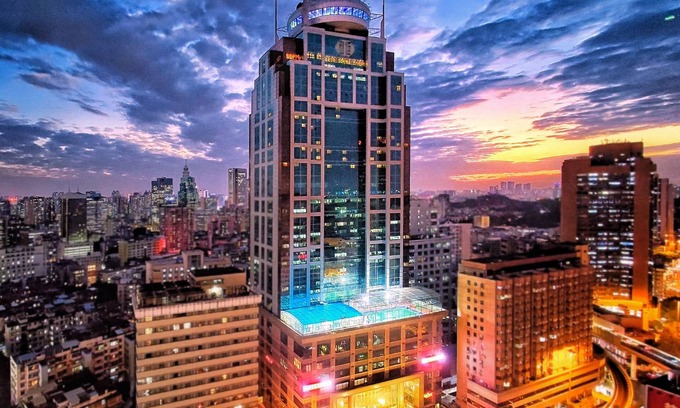 Yuexiu Hotel | Asia International Hotel Guangzhou - Overseas Buyer Registration Services in Hotel & Free Shuttle between Hotel and Exhibition Center during Canton Fair