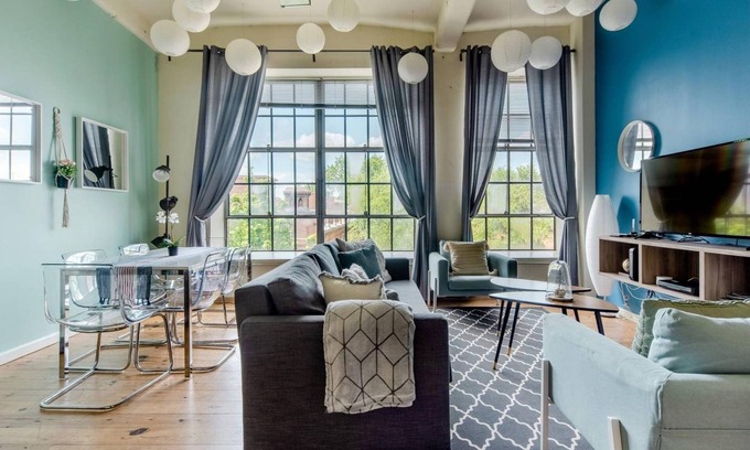 Downtown Apartamento | ASK FOR Discount-hip Vibrant 2BR Parking Wifi