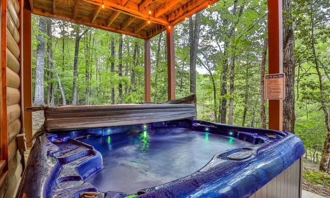 Cherry Log Cabina | Aska Escape | Blue Ridge, GA