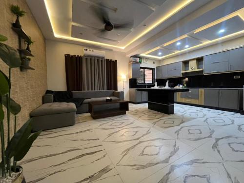 Multan Apartamento | ASNB Residences-F4