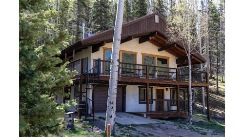 Red River Casa | Aspen Hideaway - Fireplace - Grill - Mountain Views