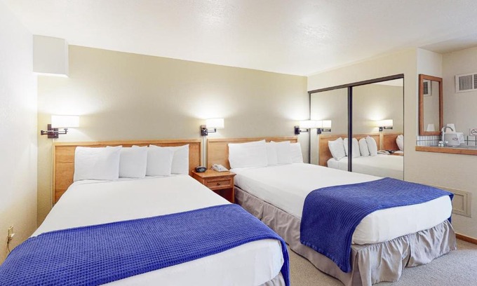 West End Casa | Aspen Mountain Lodge 208