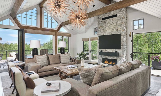 Aspen Casa | Aspen Retreat with All-New Renovation