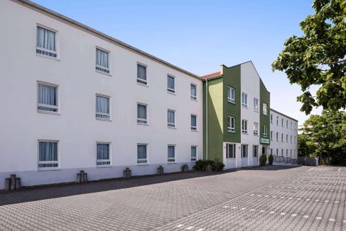Ruesselsheim Hotel | Aspire Frankfurt Airport, Trademark Collection by Wyndham