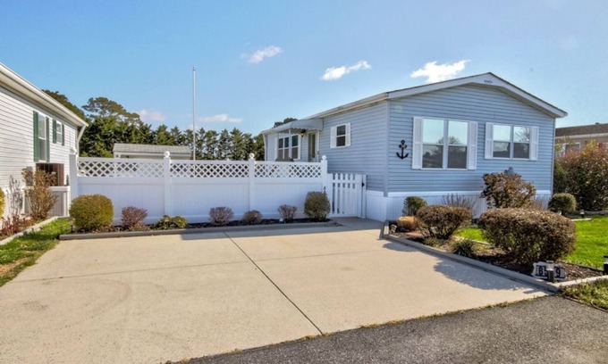 Assateague Pointe Casa | Assateague Pointe 2 br/1 ba 2 outdoor pools -in WOC.
