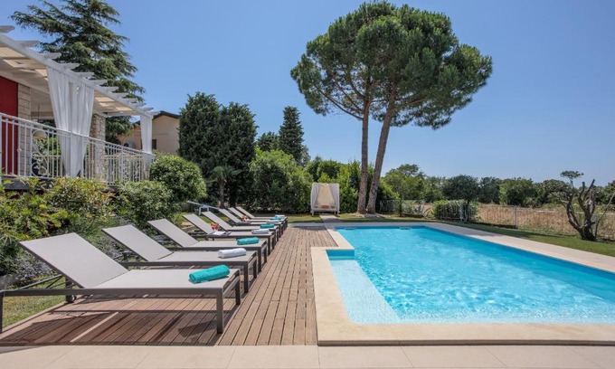 Stinjan Villa | Astinian Villa Puntizela