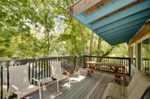 Lake Lafayette Apartamento | Aston Harbor Cabin, Walk to Lake Lafayette