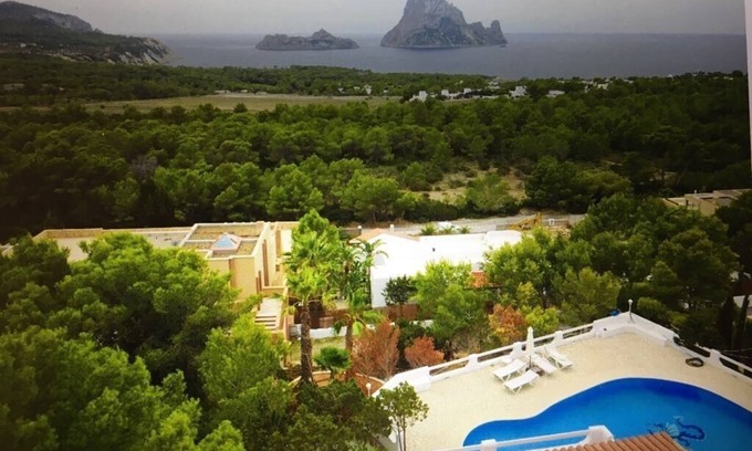 Cala Vadella Casa | Impresionante vista sobre la roca Es Vedra.
