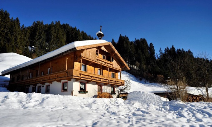Kelchsau Casa | Idyllic farm directly on the river Ache
