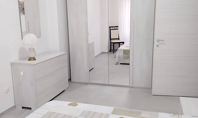 Montincello Apartamento | At Less Than 8 Minutes From a Sandy Beach