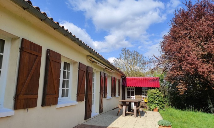 Mervent Casa | Al borde del bosque de Mervent, agradable casa de campo de 8 personas.