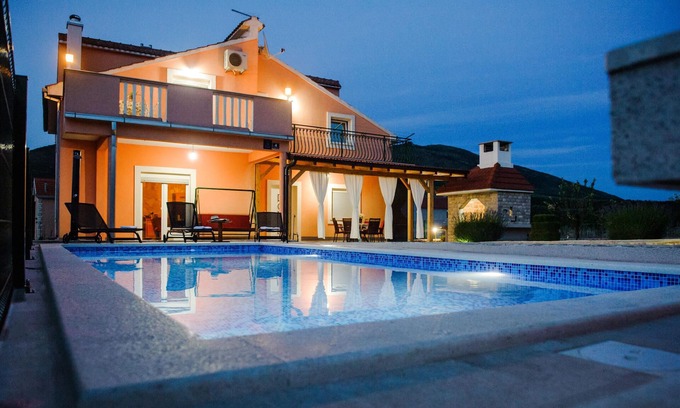 Cavoglave Casa | Alojamiento de 4 habitaciones en Cavoglave