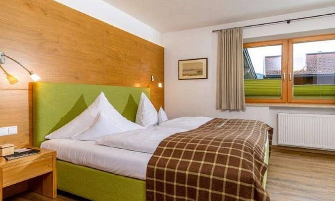 Groissenbach Apartamento | (3) Apartamento, 63 m 2, dormitorio adicional, cocina, balcón.
