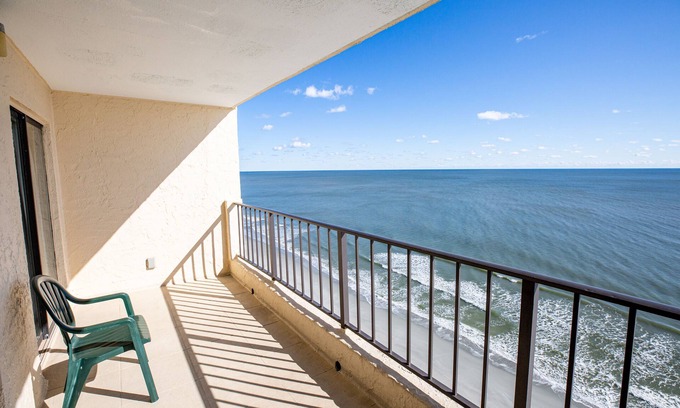 Garden City Condominio | Atalaya Towers