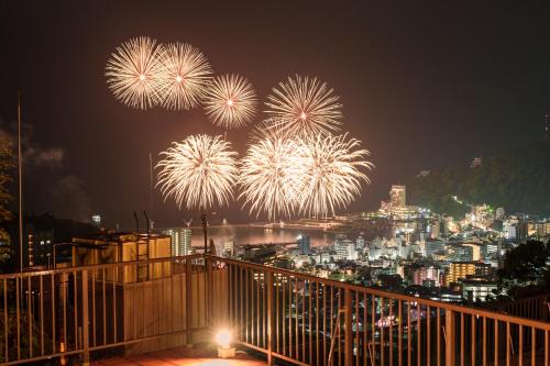 Atami Casa | Atami No 2 - Diamond Yu