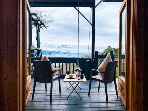Shimotaga Casa | Atami Ocean View Log House with Hot spring
