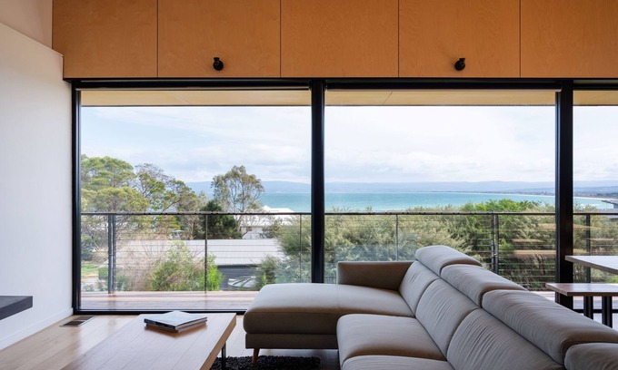 Coles Bay Casa | Atelier on Freycinet - Beachside Property