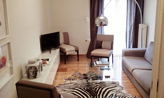 Ampelokipoi Apartamento | Completamente renovado, este piso espera a sus primeros huéspedes en el centro. AMA 00000054917