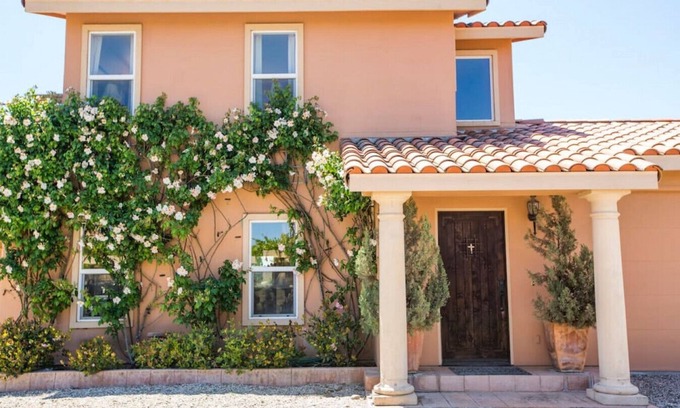 Templeton Casa | Aterno Estate & Vineyard Guest House