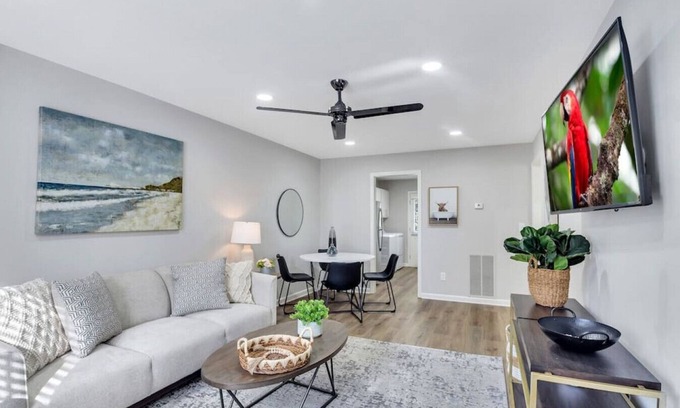 Austell Casa | ATH - Spring Road 1734 · Austell - 2BR- Ranch - Pet Friendly (1734)