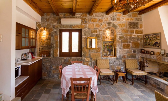 Skotino Casa | Athena Villas Olive Grove & Estate