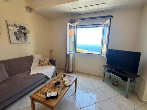 Rodhia Apartamento | Athene and Emmanouil Place