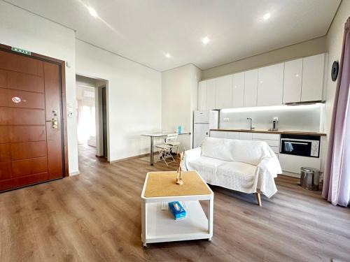 Ampelokipoi Apartamento | Athens 5th Floor Retreat, Blissful Escape