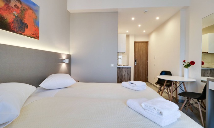 Omonia Casa | Athens Comfort Suites & Apartments
