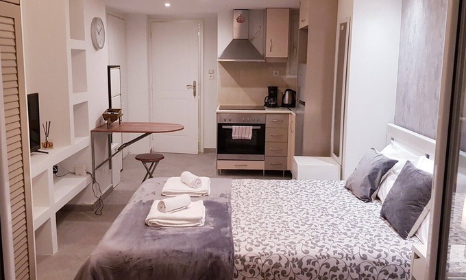 Filopappou Apartamento | Athens koukaki cozy stydio near acropolis