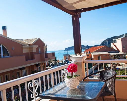 Agios Georgios Pagon Apartamento | Athina studios and apartments