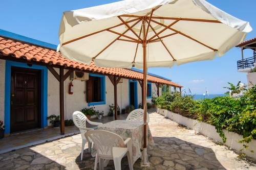 Karlovassi Apartamento | Athina Studios