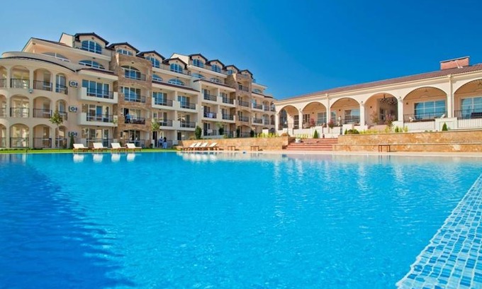 Chernomorets Apartamento | Atia Resot