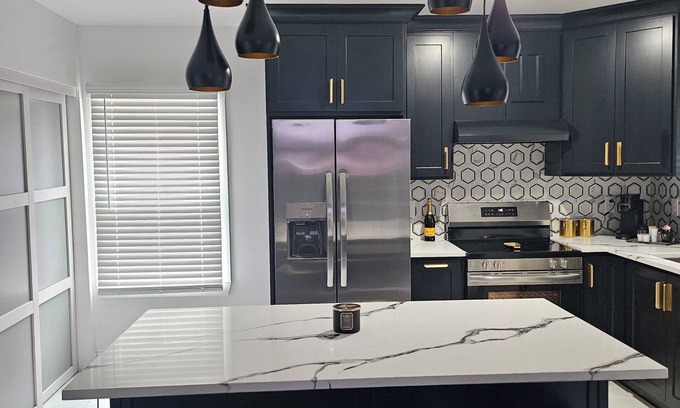 Candler-McAfee Apartamento | Atlanta Chic Getaway!