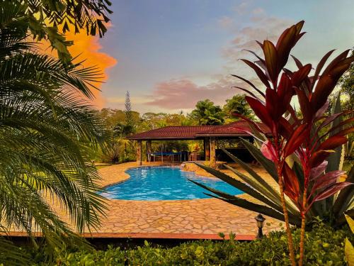 Colon Cabina | Atlantic Side Private Tropical Paradise for 2 - Panama Canal