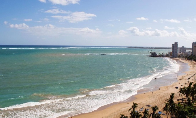 Isla Verde Apartamento | Atlantic View