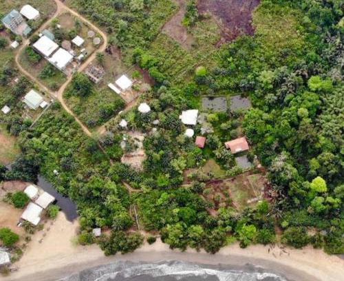 Kribi Apartamento | Atlantic view studio with Kitchen by Casa