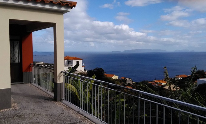 Gaula Casa | Vista Atlántico con coche y bicicleta gratis.