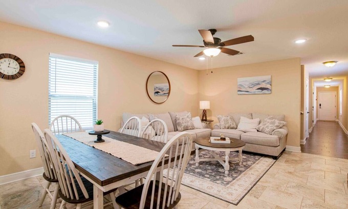 Florida Panhandle Casa | Atlas Townhome~peaceful~Beaches~Milton Fl