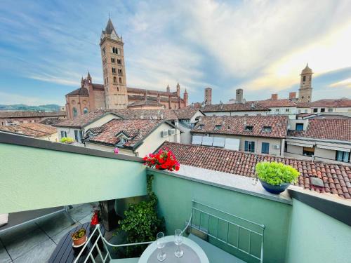 Langhe and Roero Apartamento | Attico Gemma, terrazza panoramica nel centro storico di Alba